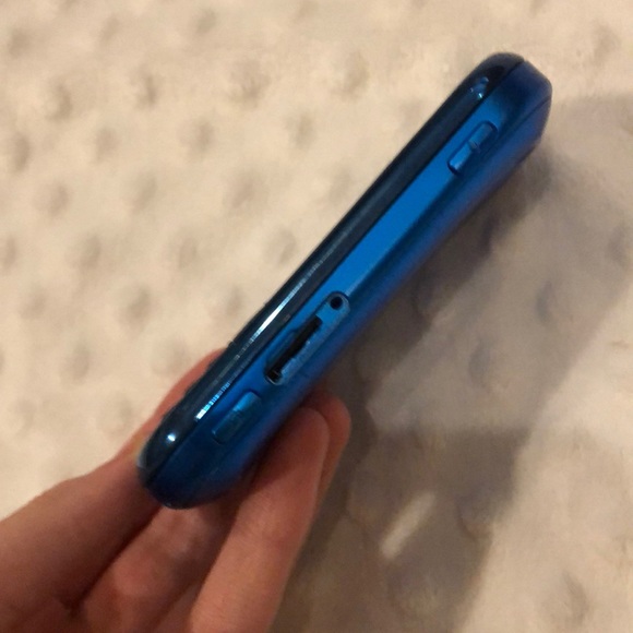 Samsung IPhone - Picture 2 of 4